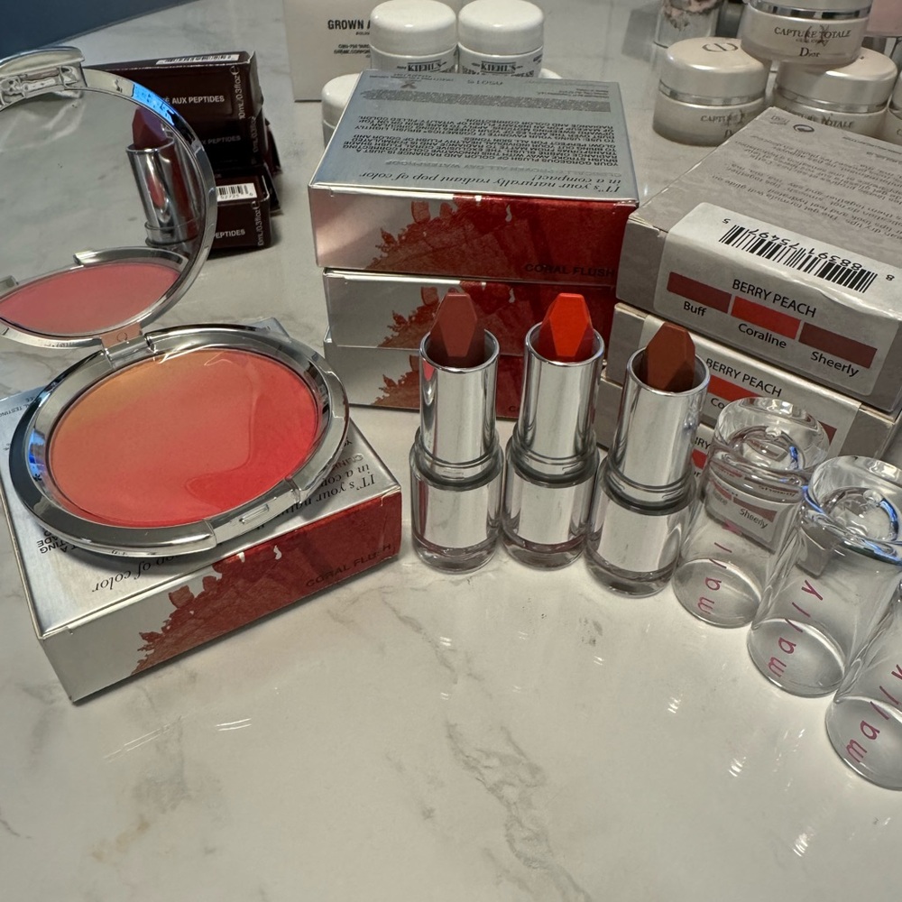 IT cosmetics blush and Mally trio bundle. 
Lipstick and Blush Set